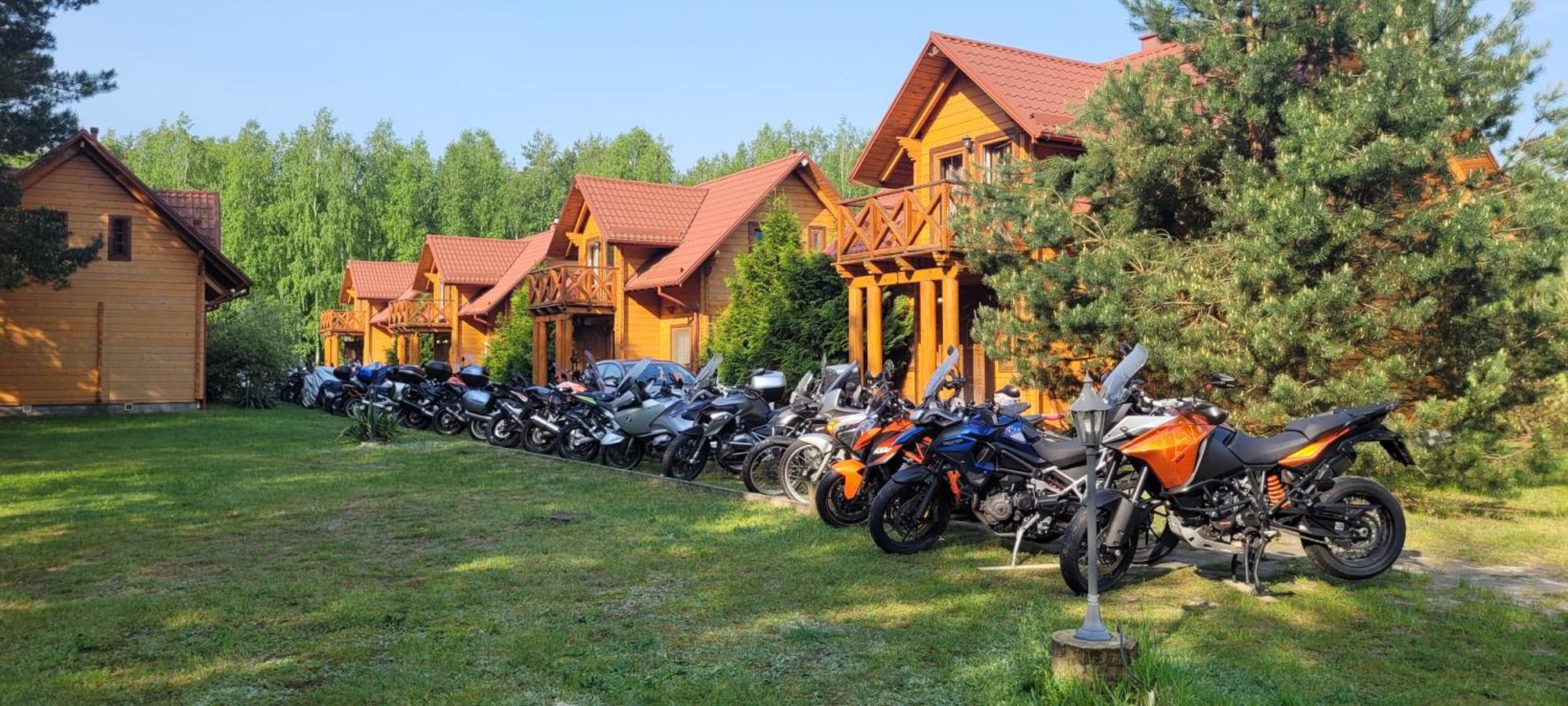 Osrodek Wypoczynkowy Ranczo Hotel Okuninka Ngoại thất bức ảnh